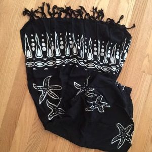NEW Scarf Black & White w/ Starfish & Fringe